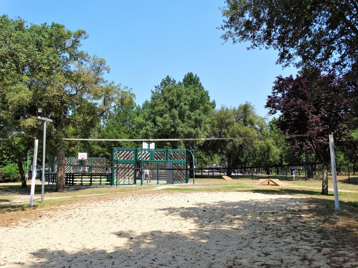 Camping Sunissim L'Airial By Locatour Hotel Soustons Exterior photo