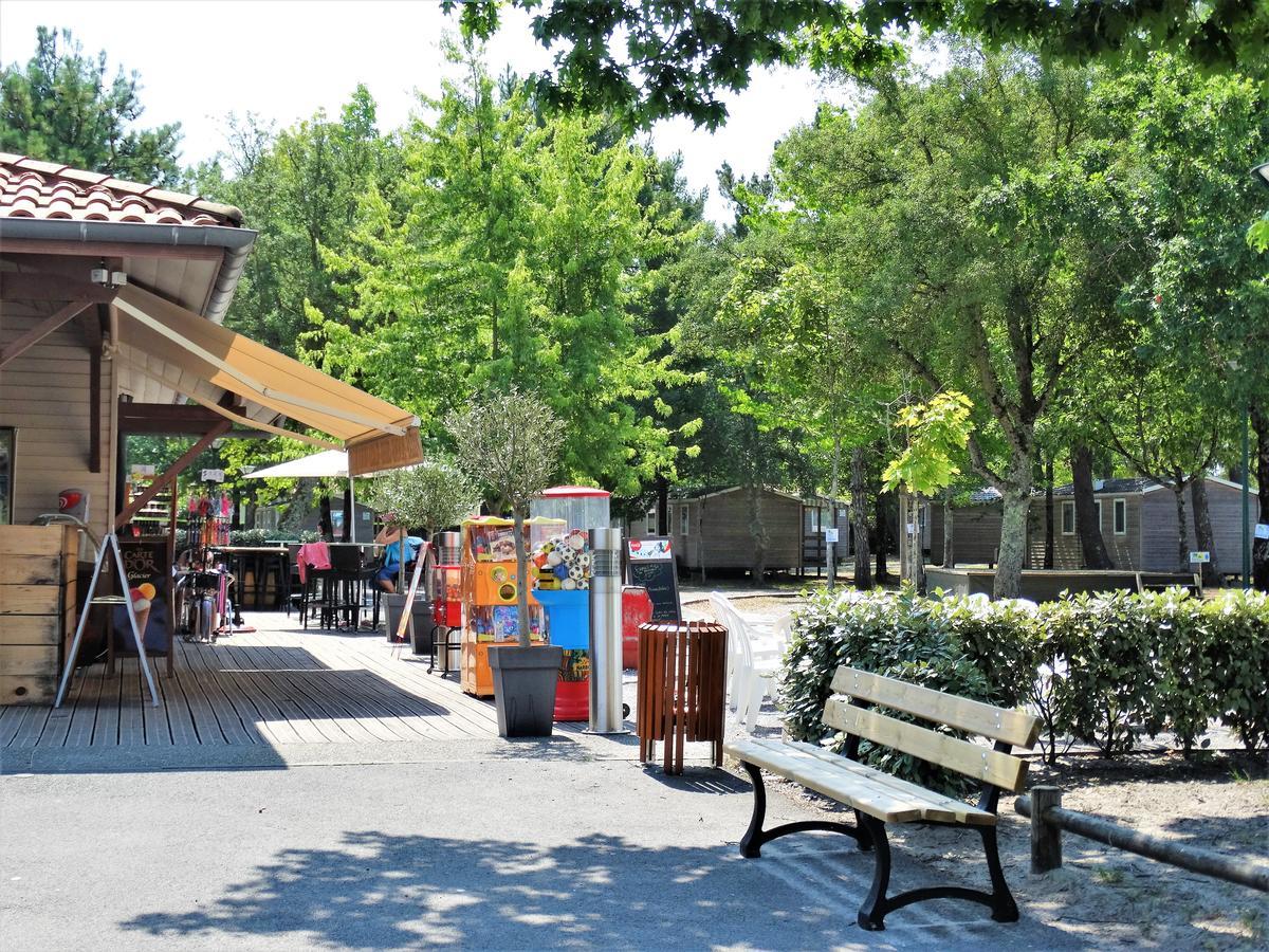 Camping Sunissim L'Airial By Locatour Hotel Soustons Exterior photo